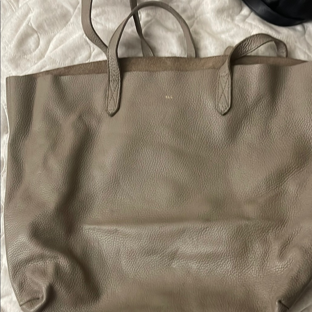 Elegant Taupe Leather Tote Bag